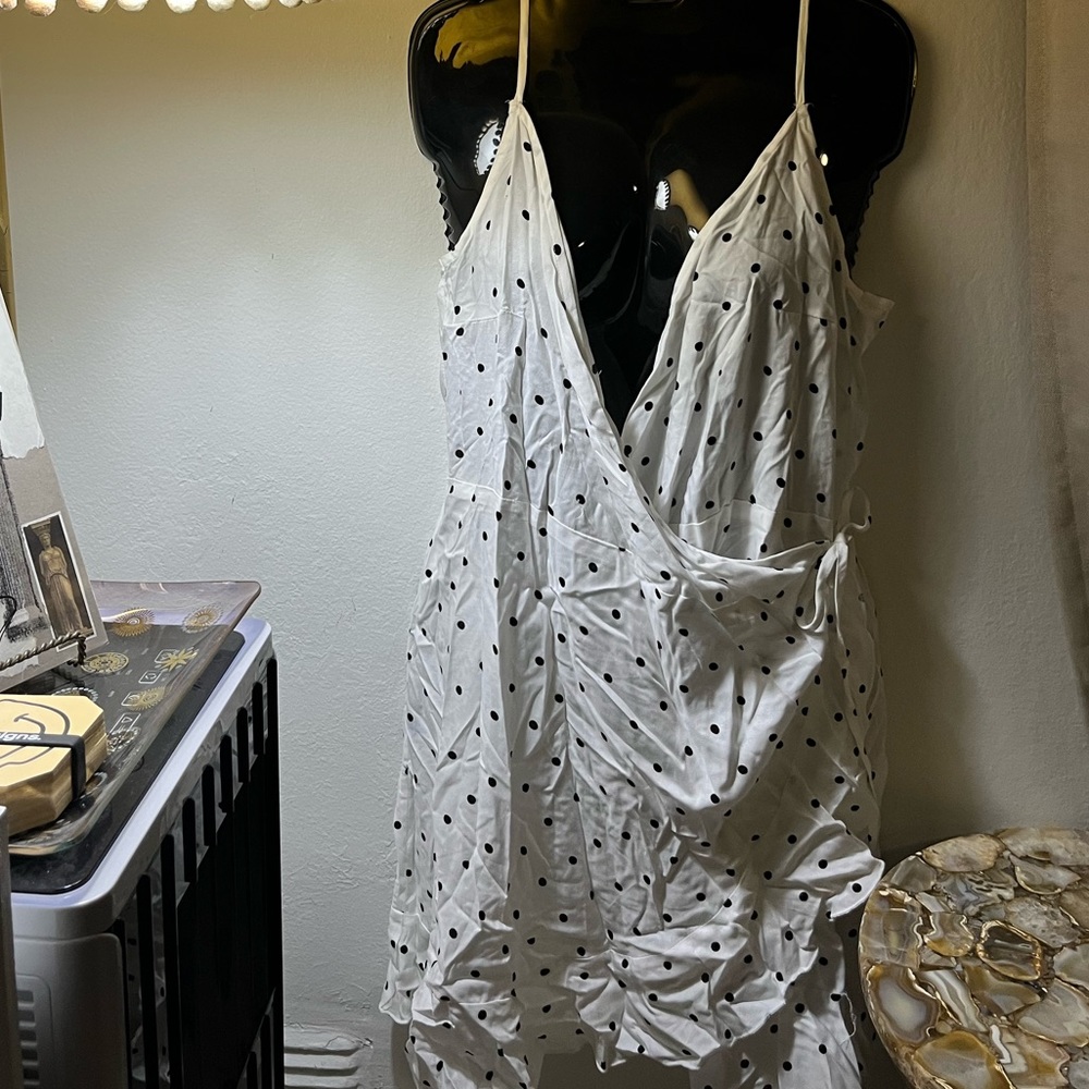 Divided by H&M ruffle trim polka dot tie front wrap dress tulip hem cutesy